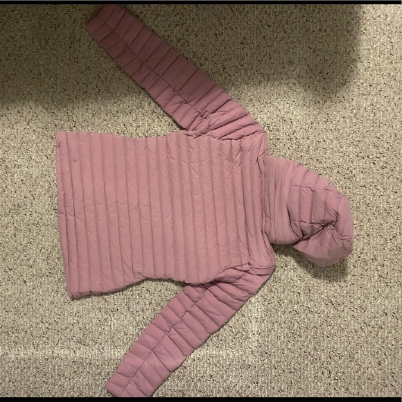 Lululemon pack it down jacket - Picture 7 of 9